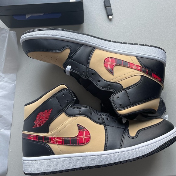 Nike Mid SE Size 12 men’s - Picture 2 of 6